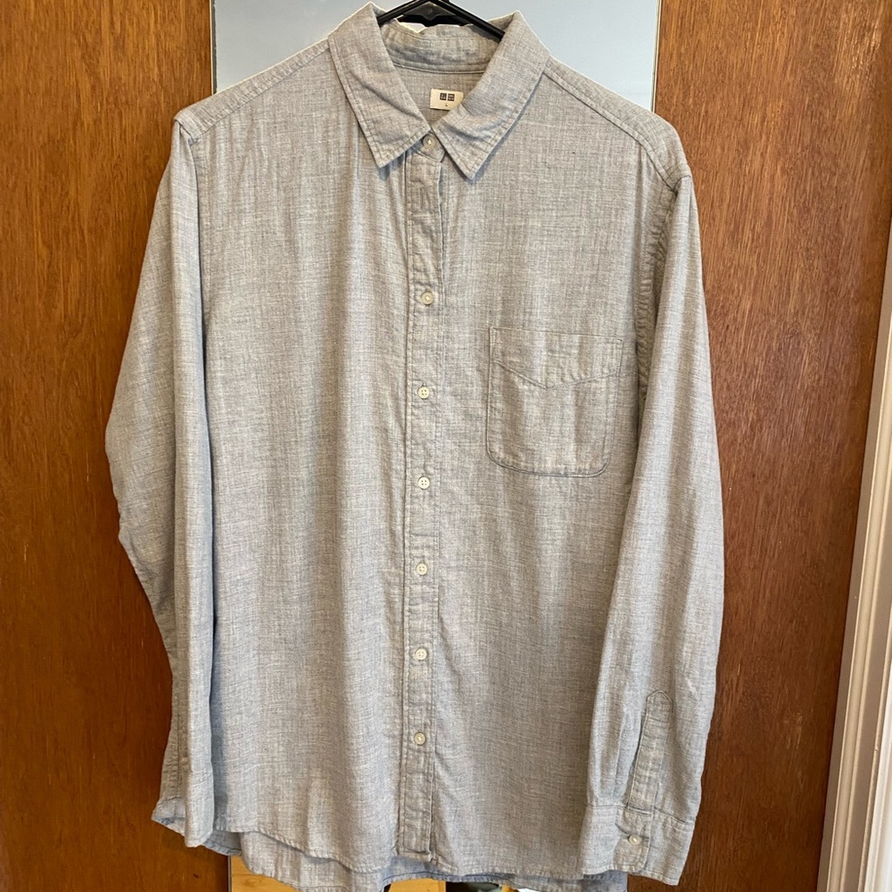 Button down - Picture 2 of 4